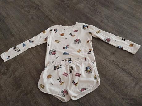 Pyžamo, reserved,146