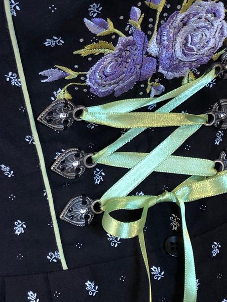 Fuchs luxusný kroj, 38