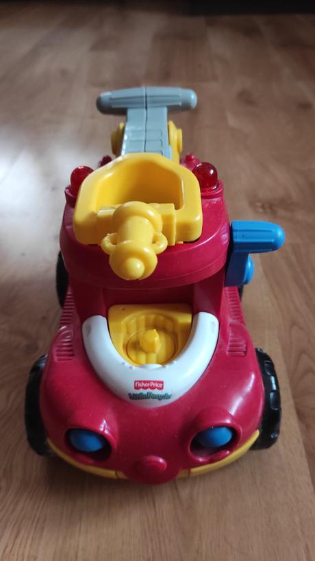 Zvukové auto fisher price,