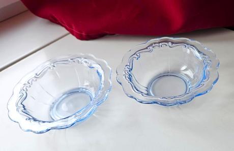2 sklenené misky, modré, 12 x 4 cm, 