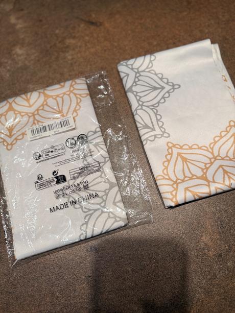 Luxusná štóla 2 kusy cena spolu, 