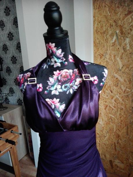 Spoločenské šaty, m