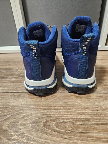 Zateplene boa tenisky, adidas,38