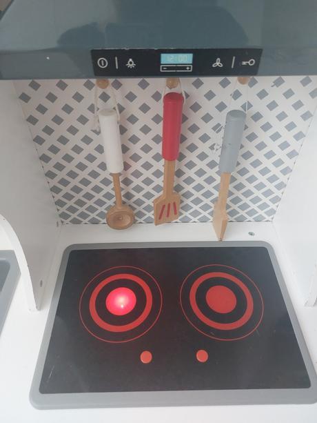 Drevená kuchynka zn. small foot,