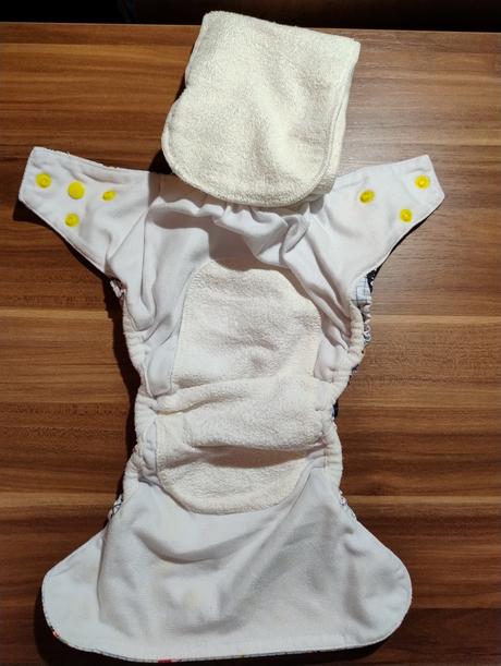 9 kapsových plienok s vkladačkami + dlhé vkladačky, bambi roxy