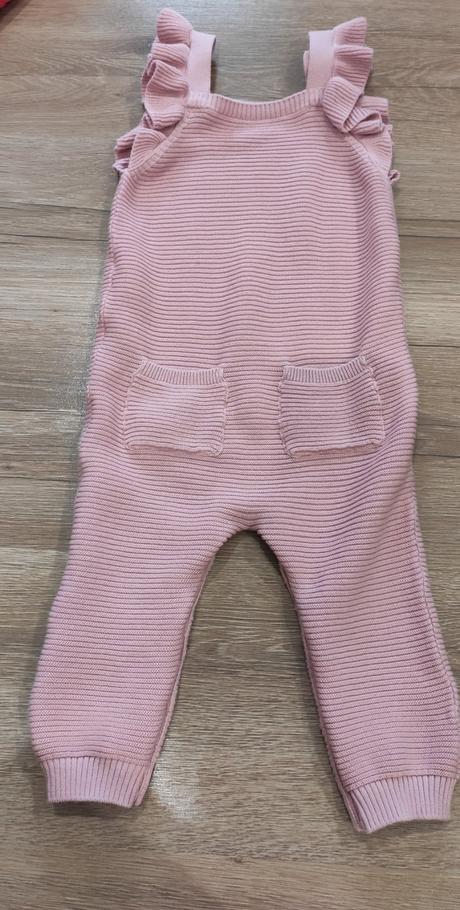 Dojčenský overal, 86