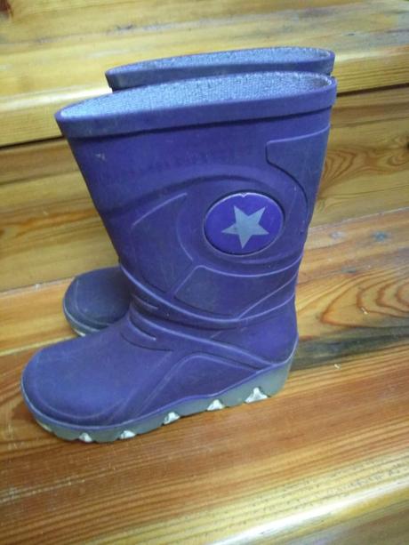 Gumáky blikajúce, 26