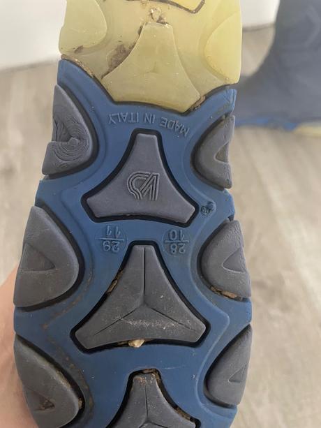 Blikajúce gumáky, lupilu,28