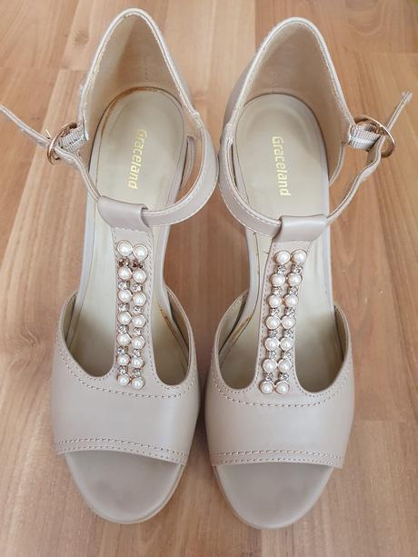 Sandálky s kamienkami č.39, graceland,39