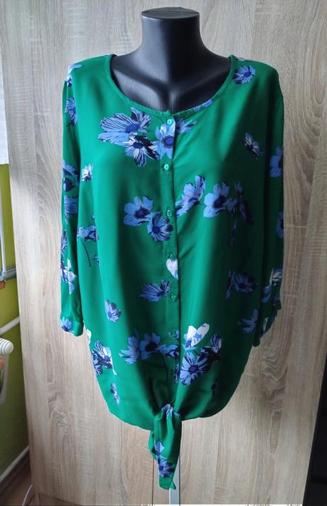 Kvetovaná blúzka, bonprix,50