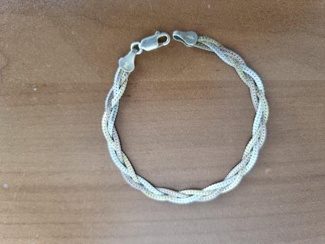 Strieborný pozlátený prepletaný náramok, 