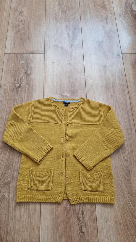 Svetrík veľ. 104 cm., 104