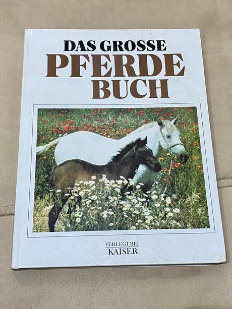 Kniha- das grosse pferde buch,