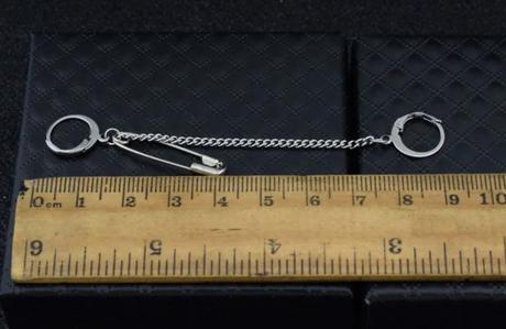 Náušnica so zicherkou, 