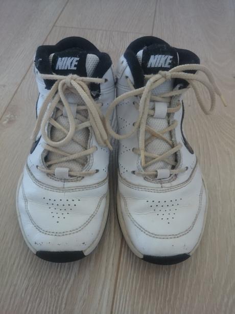 Celokožene tenisky, nike,28