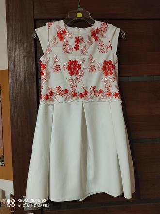 Dievcenske saty, 158