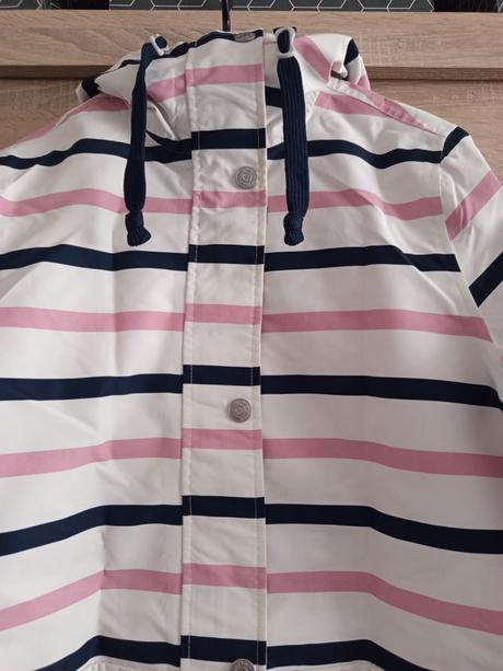 Nový kabát do dažďa, esmara,40