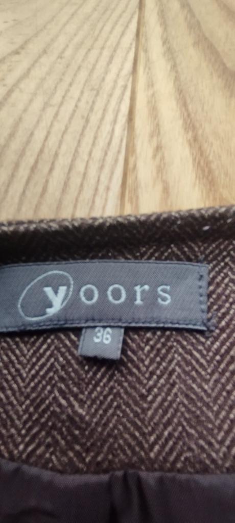 Vestička na gombíky, 36