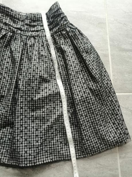 Zaujímavá čb sukňa v122-128,7-8r., 122