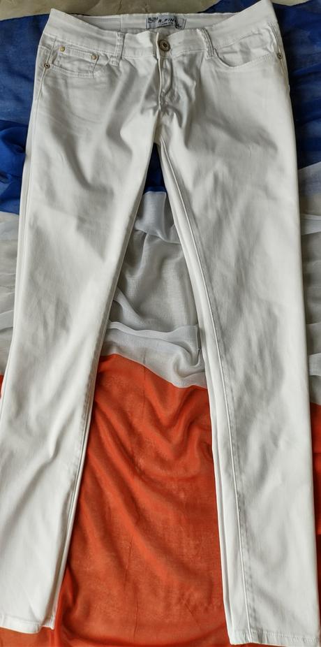 Biele džínsy, m