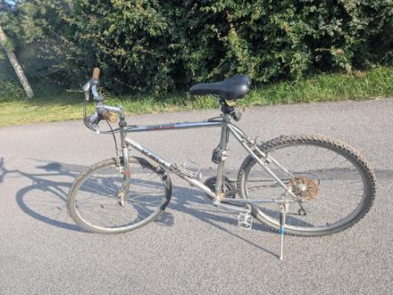 Pánsky bicykel, kellys,28