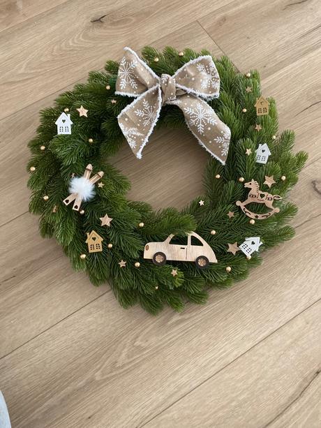 Vianoce 2025 veniec hand made basic nature drevo,