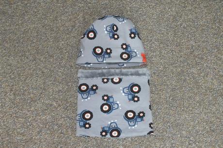 Zimna ciapka a nakrcnik, vyborny stav, 86