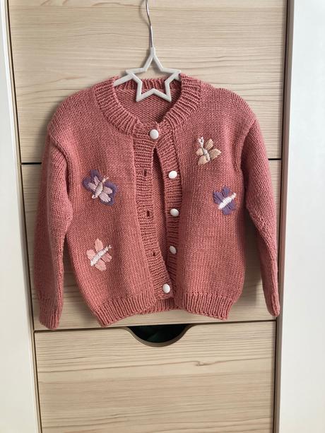 Ručne strikovany merino kardigan/sveter, 110