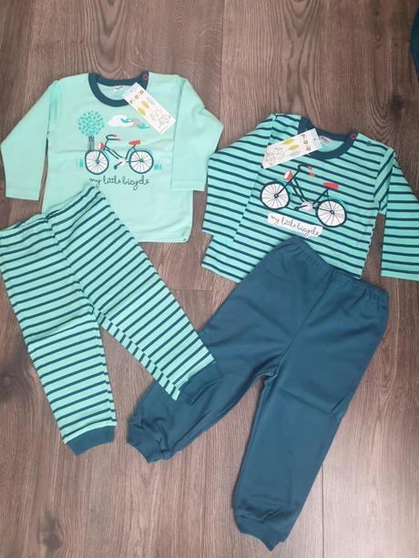 Dvojdielne pyžamko, 80