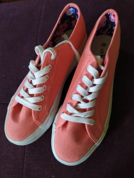 Platenky nenosene, 40