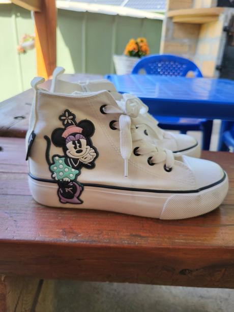 Platené tenisky + doporučené poštovné, reserved,34