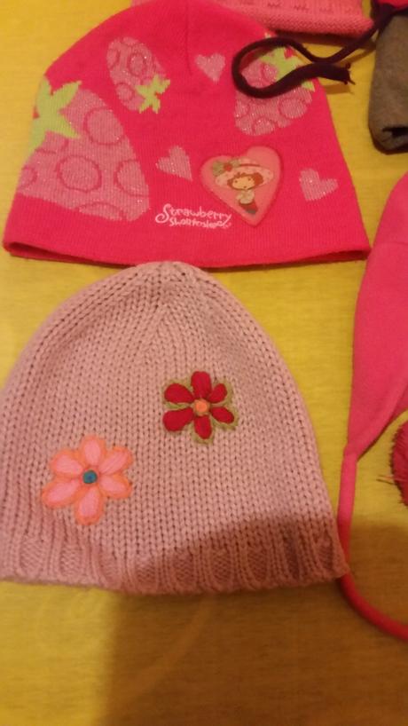 8ks ciapka rozne spolu 20 eur, 104