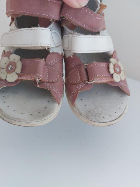 Dievčenské sandálky, kornecki,21