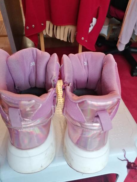 Kotnikove botasky zn. north star, baťa,38