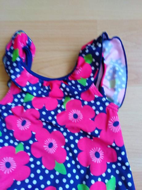 Krásne kvietkované plavky, gymboree,74