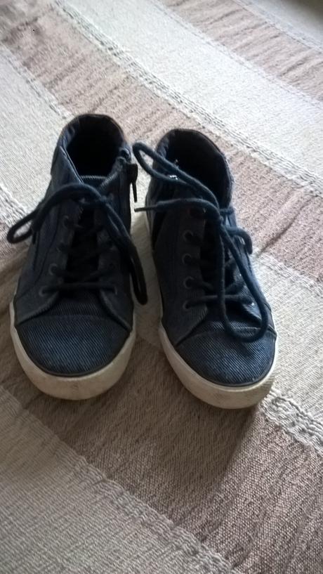 Rifľové tenisky, 28