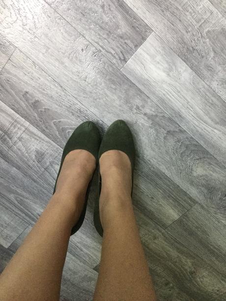 Dolce gabbana olivovej farby lodicky it37, 37