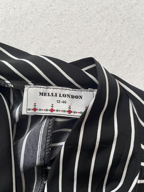 Letné pásikavé šaty, 40