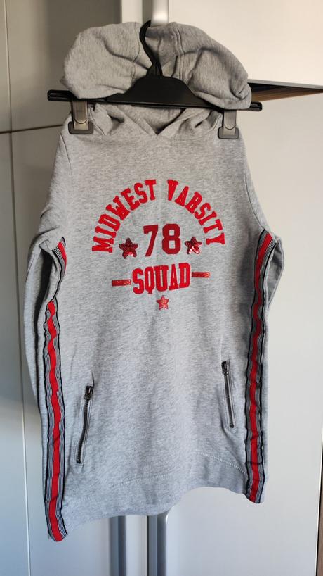 Krasna predlzena mikina, top stav, f&f,146