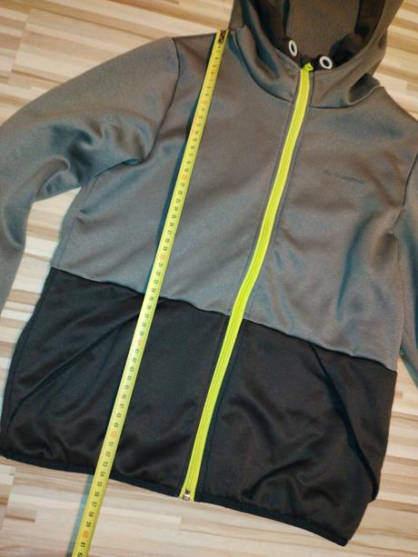 Kvalitná mikina, quechua,152