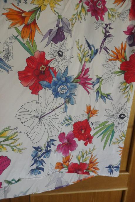 Gant krasne letne, vzdusne, pestrofarebne saty uni, gant