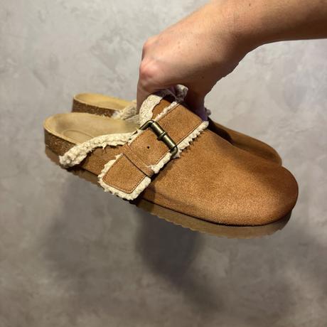 Kožené dreváky, 40