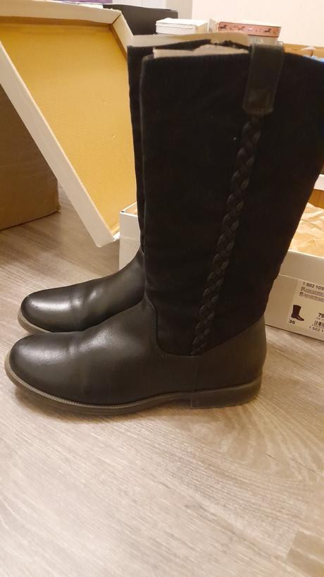 Velmi zachovale cizmicky, graceland,35