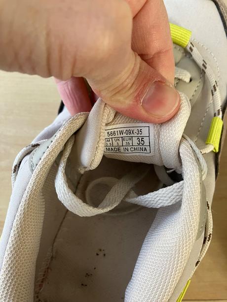 Tenisky, reserved,35