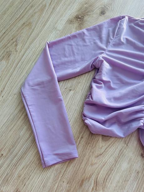 Krásny riasený top značky green apple, 