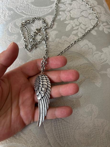 Náhrdelník krídlo bižu, 