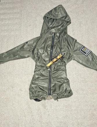 Štýlová bundička khaki farby, s / xs