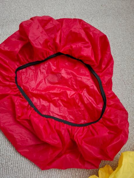 Kryt na školskú tašku,