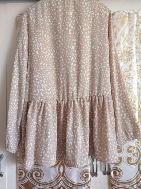 Volániková blúzka, primark,40