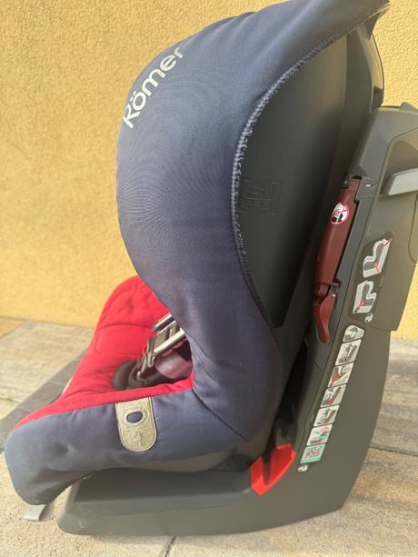 Autosedačka römer, römer